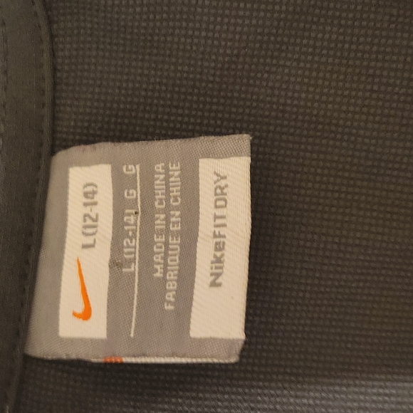 Nike jacket - Picture 2 of 4